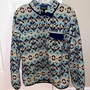 Patagonia Women’s Lightweight Snap-T Fleece Pullover, Size Medium